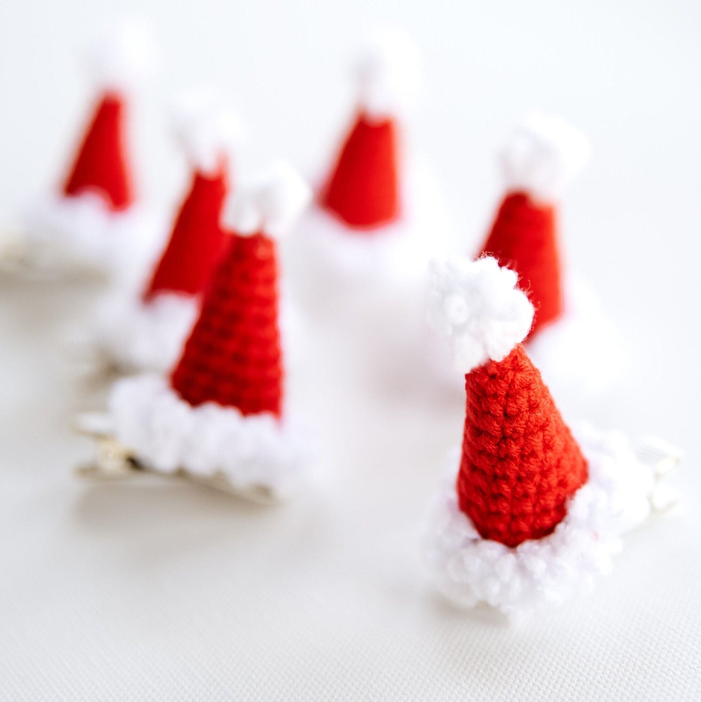 Santa Hat Hair Clip - Hemsin Atelier