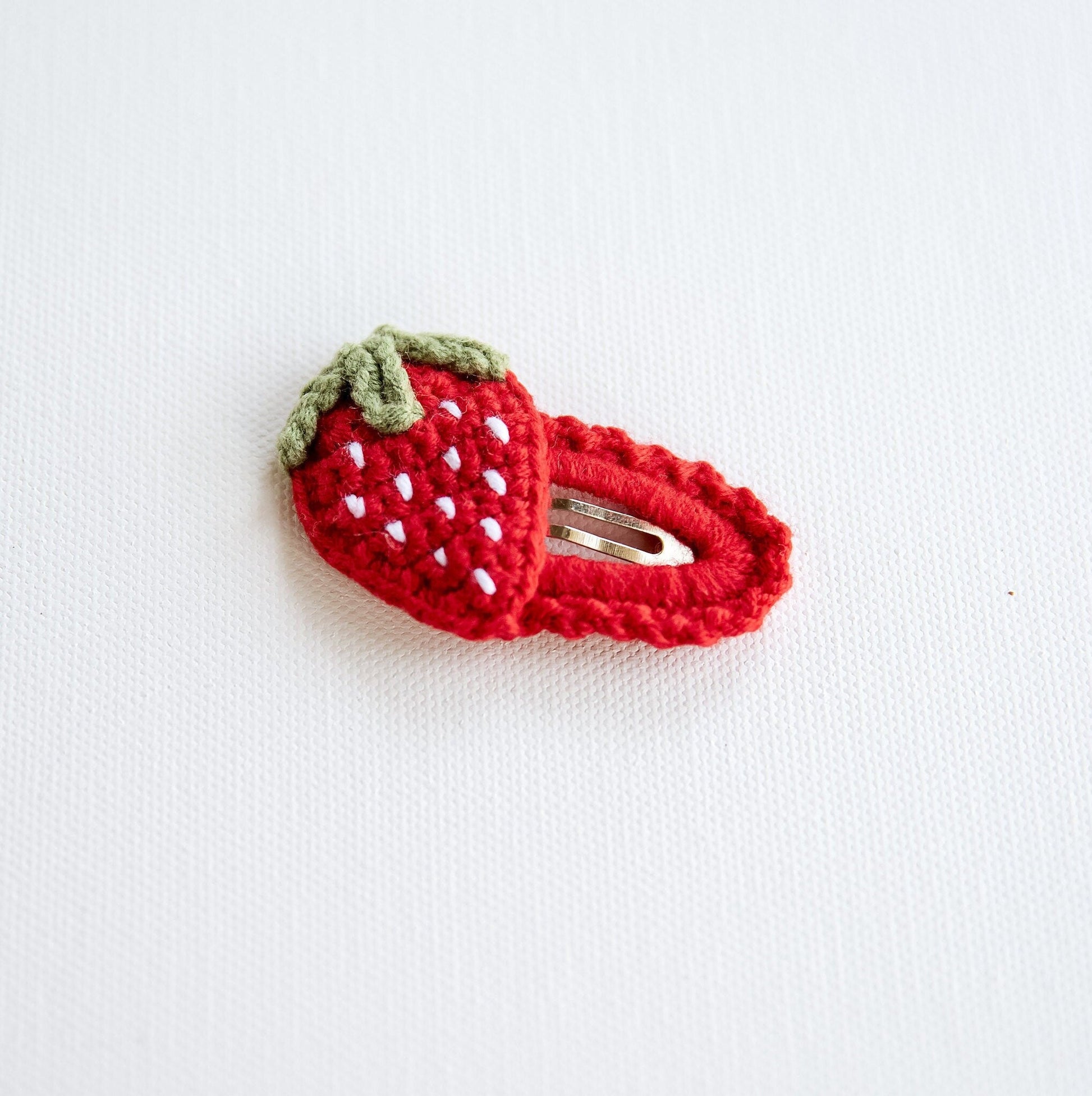 Strawberry Hair Clip Kawai Strawberry Hair Clip Cute Kawai Hair Snap Kawai Fruit Hair Barrettes Cute Crochet Hair Clip Unique Toddler Gift - Hemsin Atelier