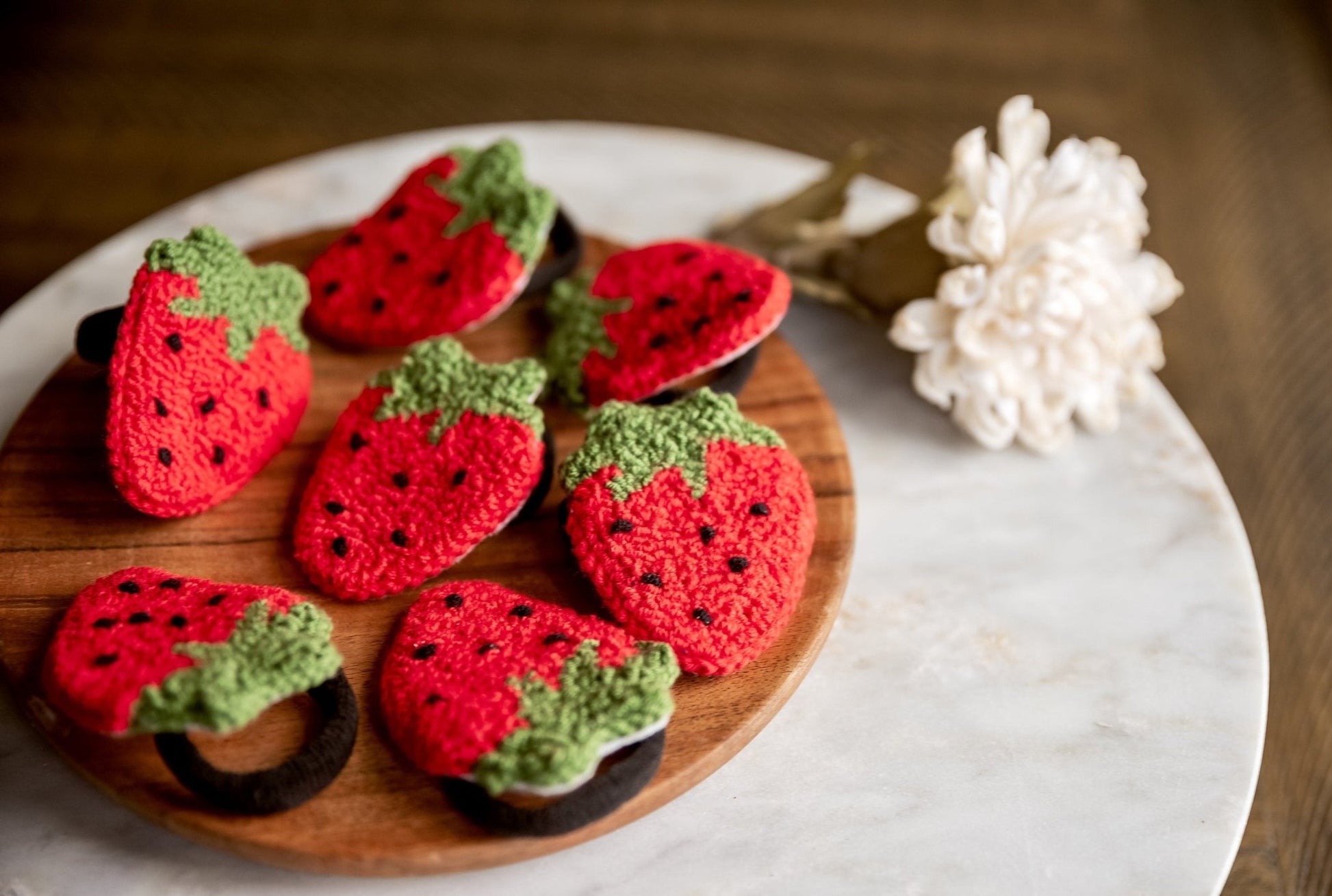 Strawberry Hair Ties Strawberry Scrunchies Kawai Strawberry Scrunchies Cute Berry Hair Ties Kawai Fruit Hair Ties Punch Needle Hair Ties - Hemsin Atelier