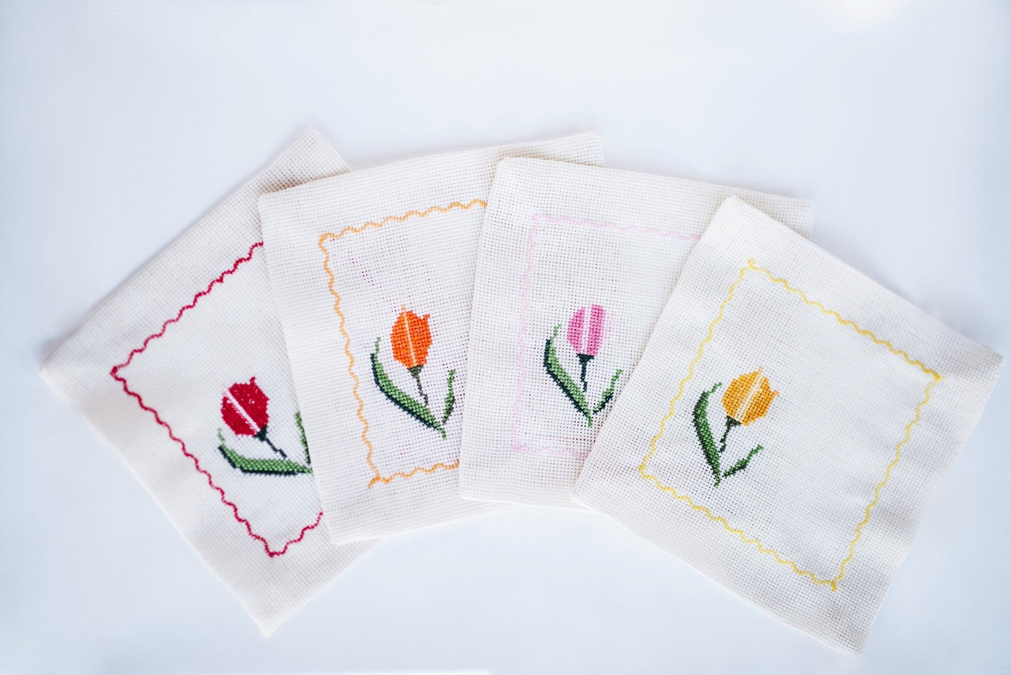 Tulip Embroidered Cocktail Napkins - Hemsin Atelier